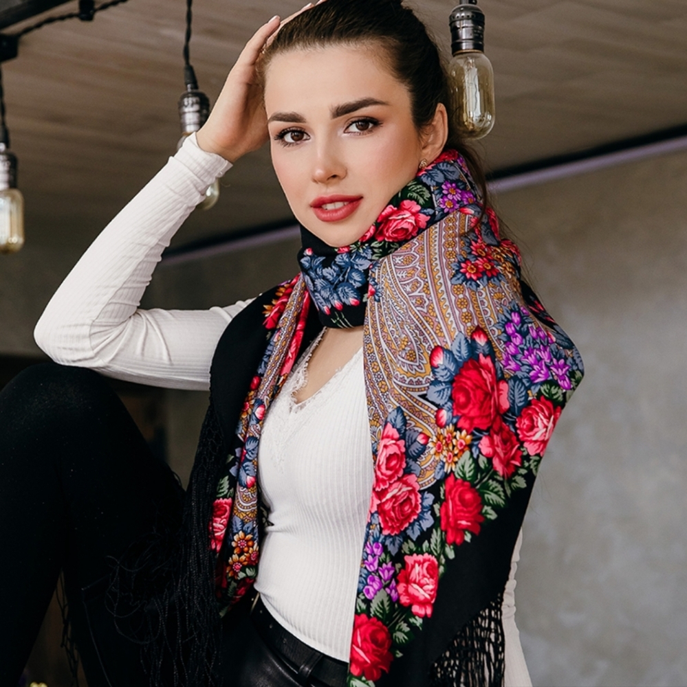 NWT💓Stunning Pavlovo Posad scarf/shawl 100% wool "In the Park "Chair"